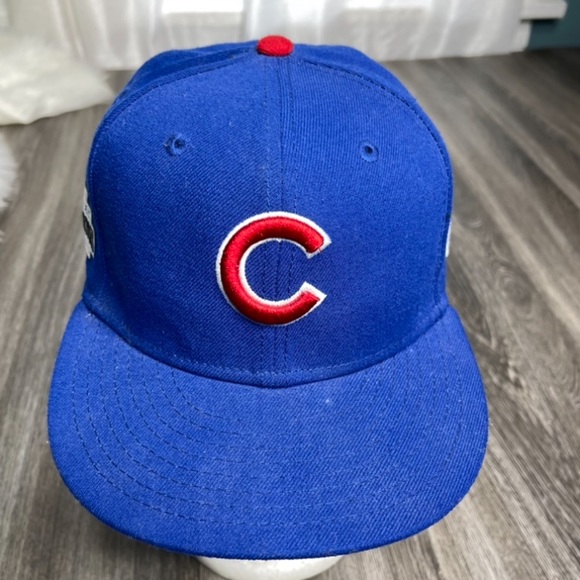 Fitted Cubs hat - Picture 6 of 6